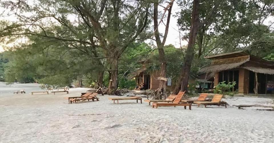 Hotel La Ong Lay Koh Phayam Zewnętrze zdjęcie